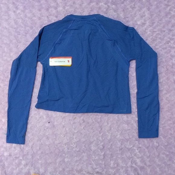 New balance exercise shirt - Picture 6 of 7